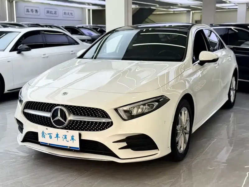 Mercedes-Benz A-Class, 2021 — фото 1