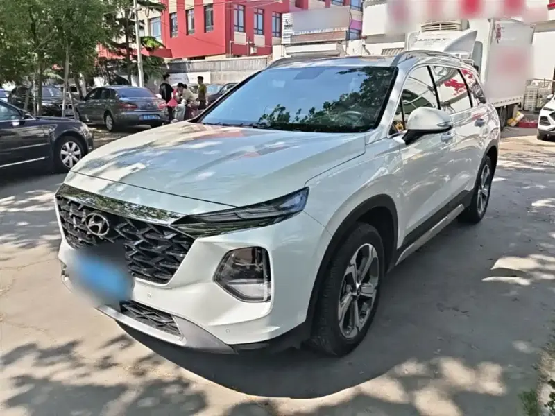 Hyundai Santa Fe, 2023