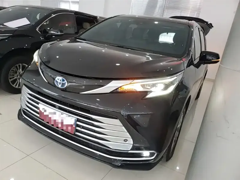 Toyota Sienna, 2022