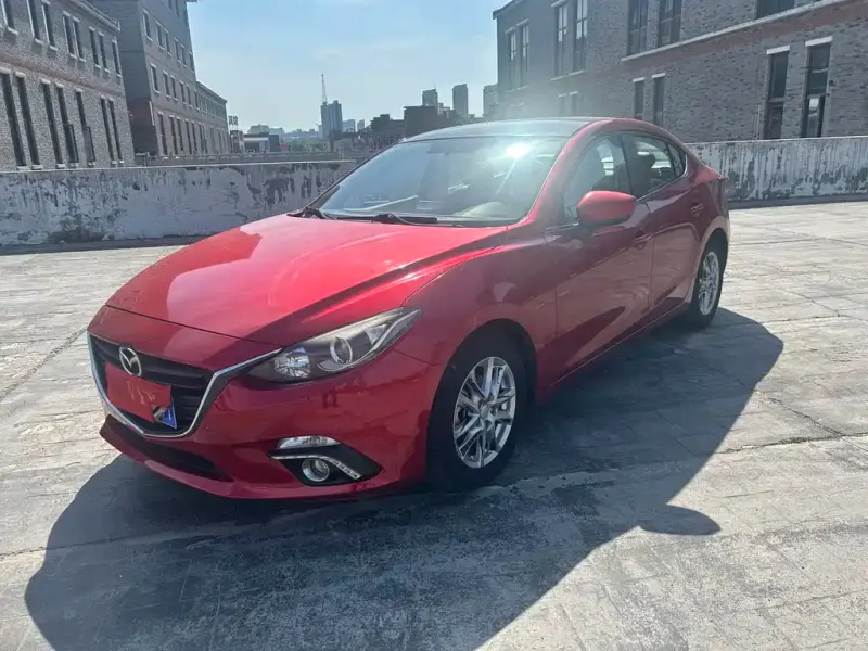 Mazda 3 Axela, 2015