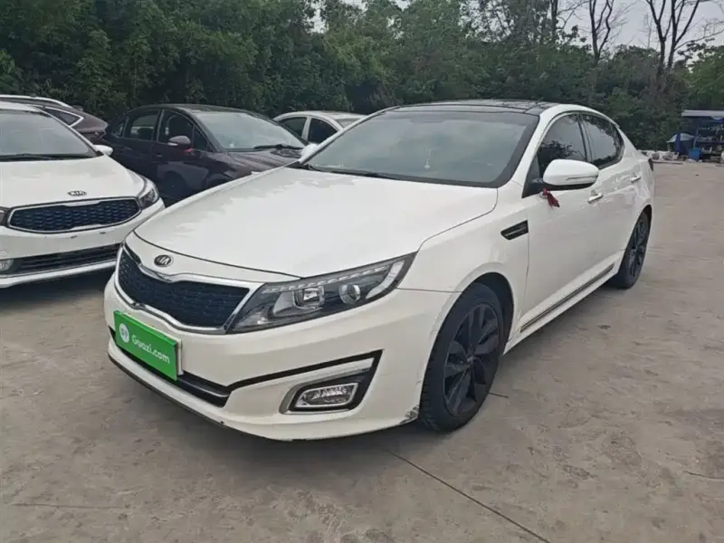 Kia K5, 2015