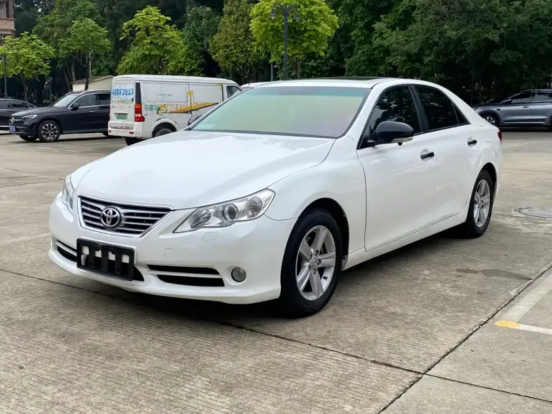 Toyota Reiz, 2011