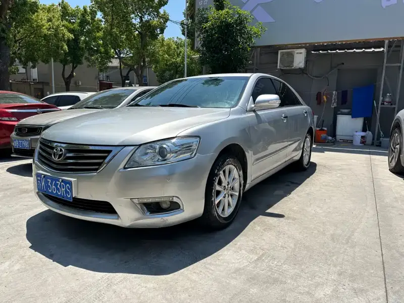 Toyota Camry, 2011