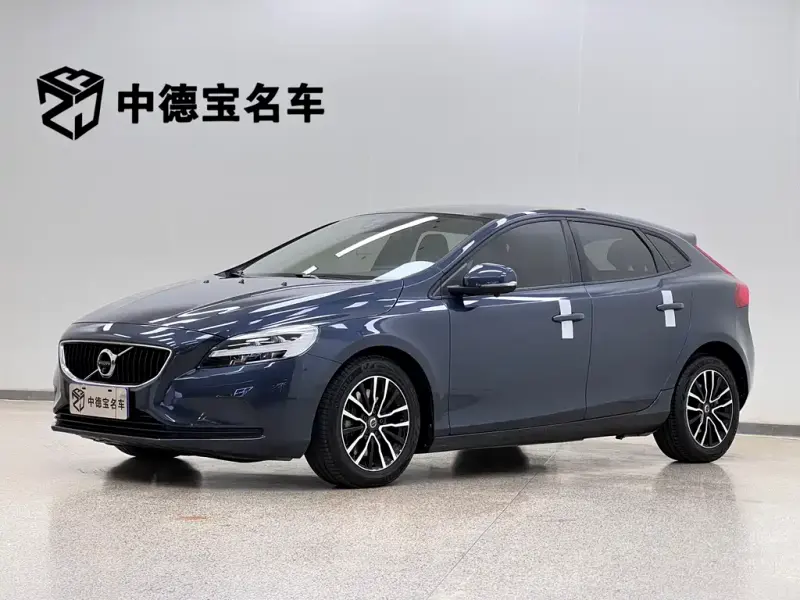 Volvo V40, 2018