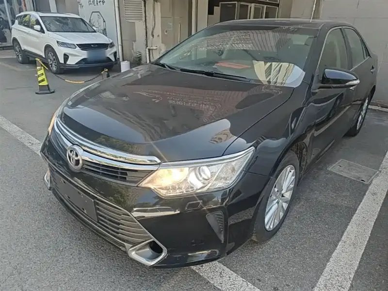 Toyota Camry, 2016