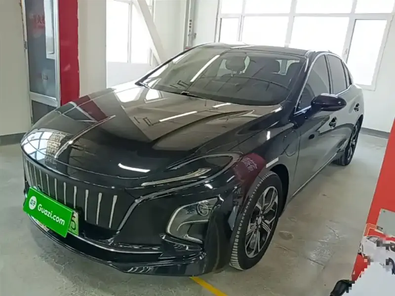 Hongqi E-QM5, 2024