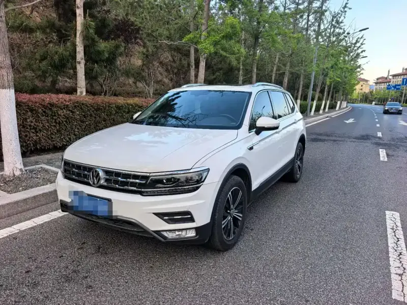 Volkswagen Tiguan L, 2018