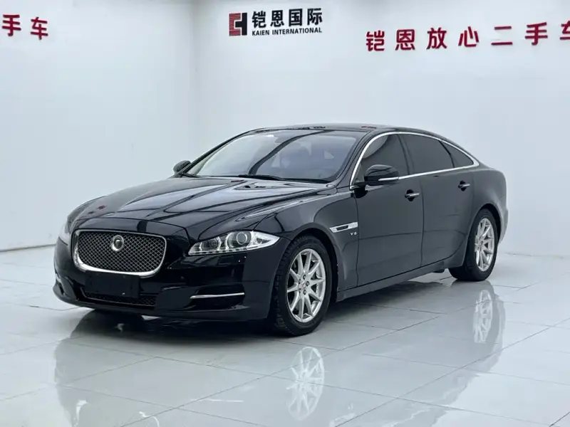 Jaguar XJ, 2015