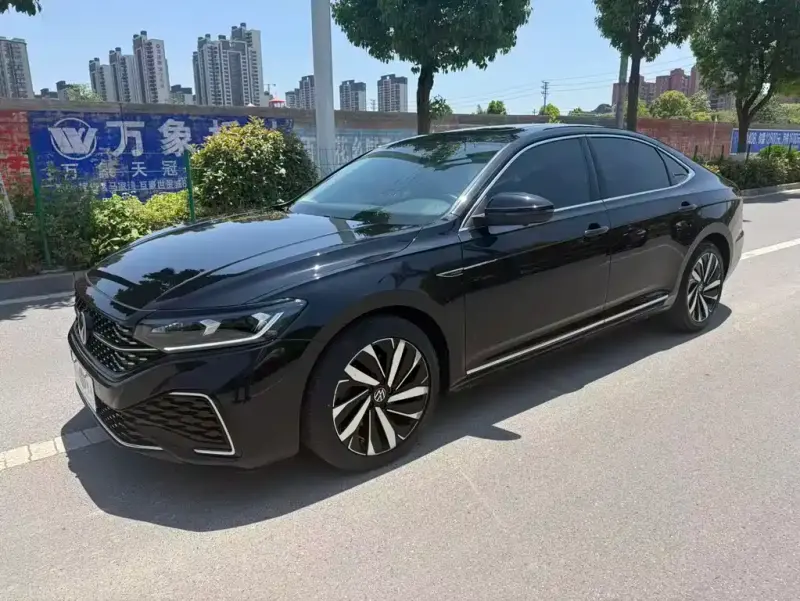 Volkswagen Passat, 2022