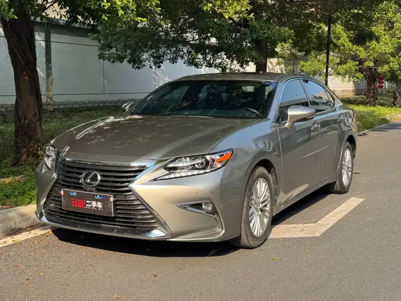 Lexus ES, 2017