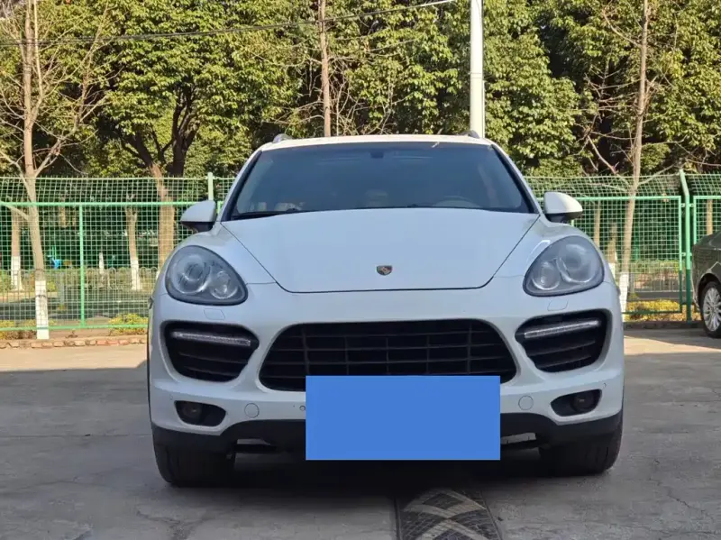 Porsche Cayenne, 2013