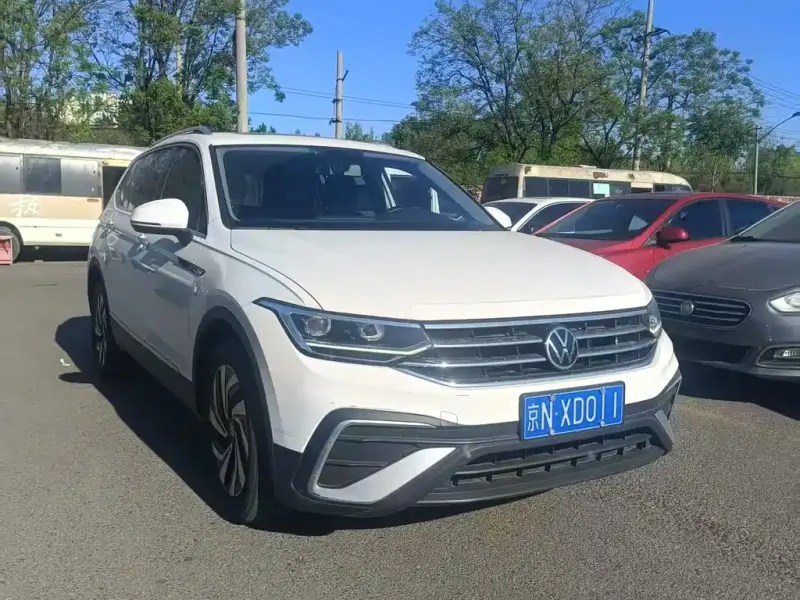 Volkswagen Tiguan L, 2022