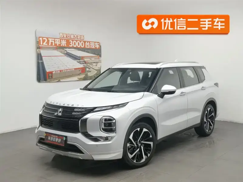 Mitsubishi Outlander, 2023