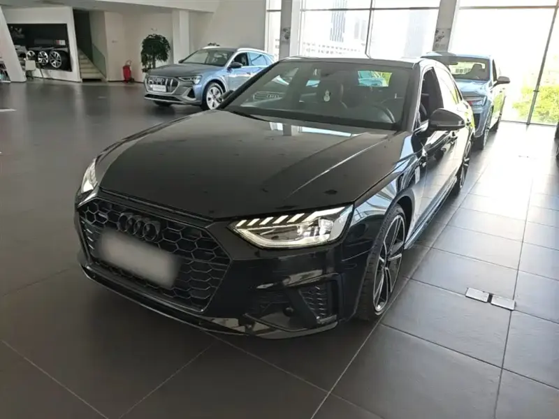 Audi A4L, 2023
