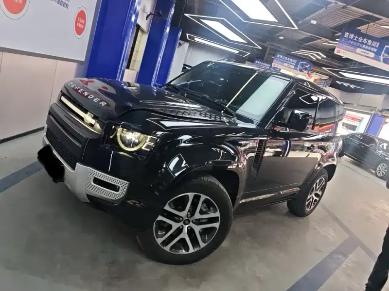 Land Rover Defender, 2023