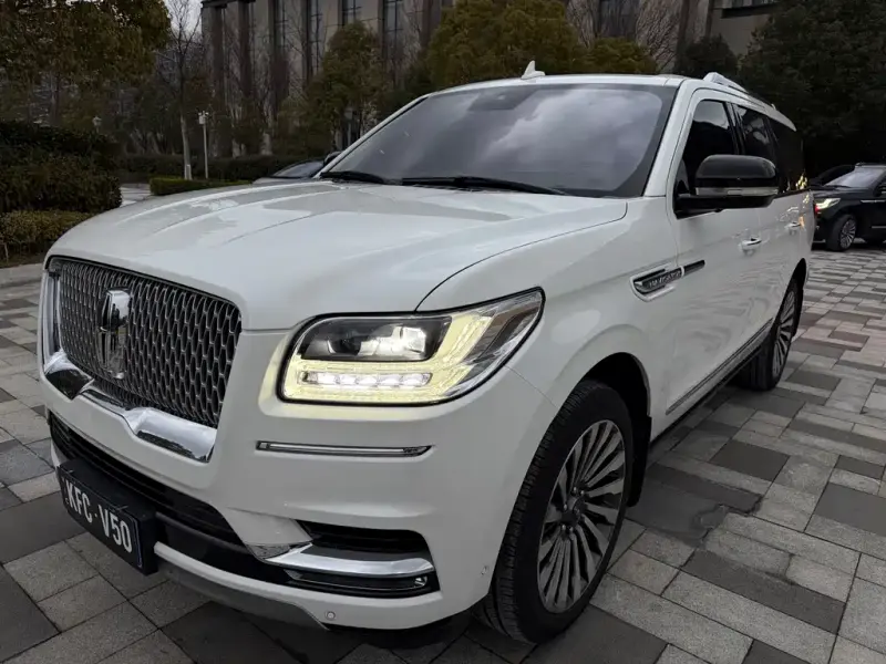 Lincoln Navigator, 2020 — фото 1