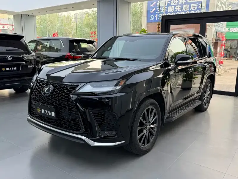 Lexus LX, 2024