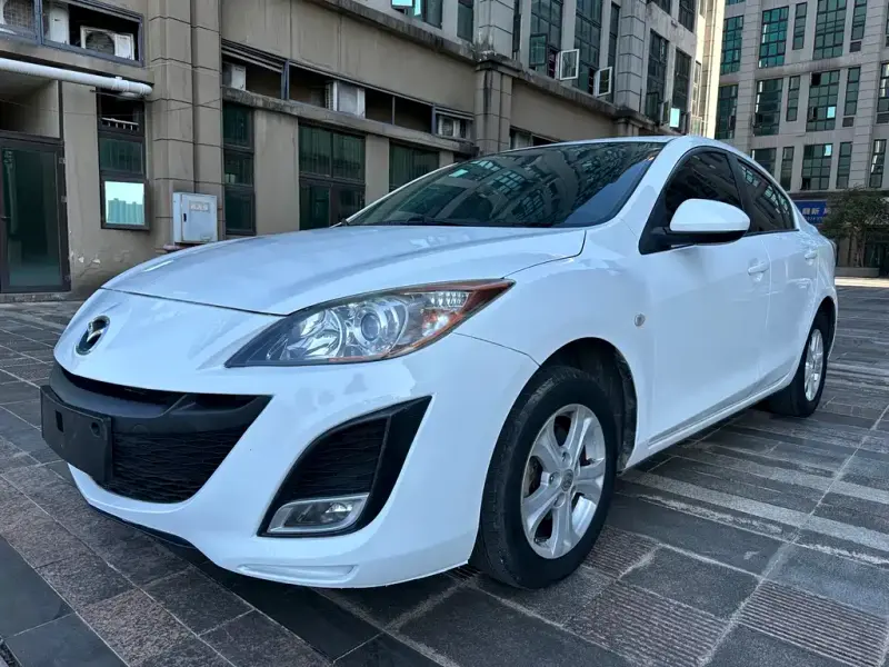 Mazda 3 Xingcheng, 2013