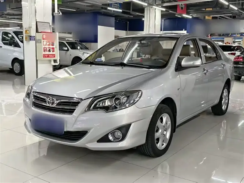 Toyota Corolla, 2015 — фото 1