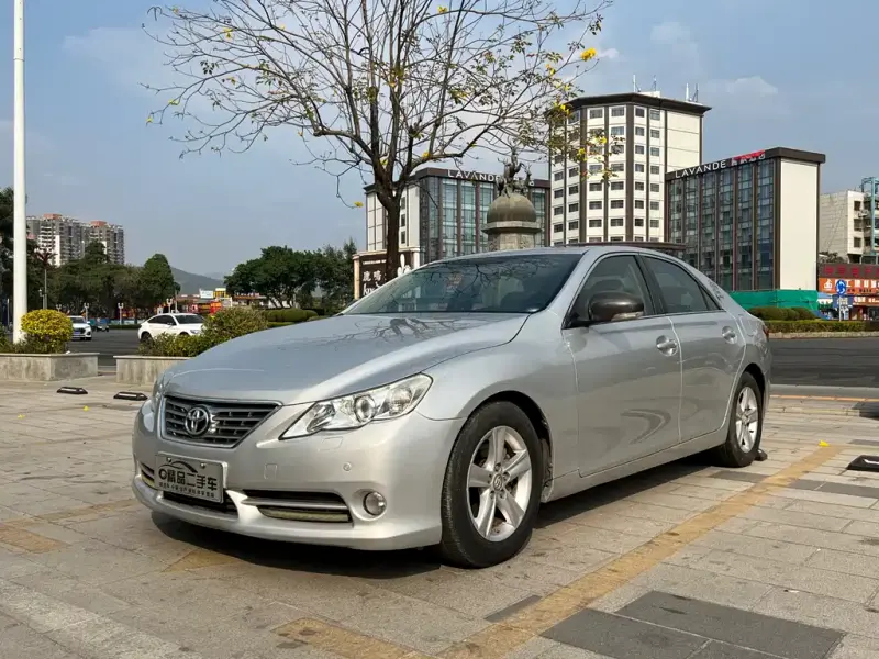 Toyota Reiz, 2011