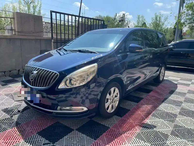 Buick GL8, 2015
