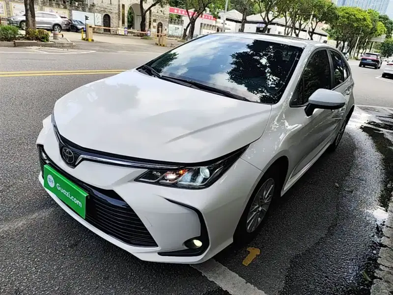 Toyota Corolla, 2020 — фото 1