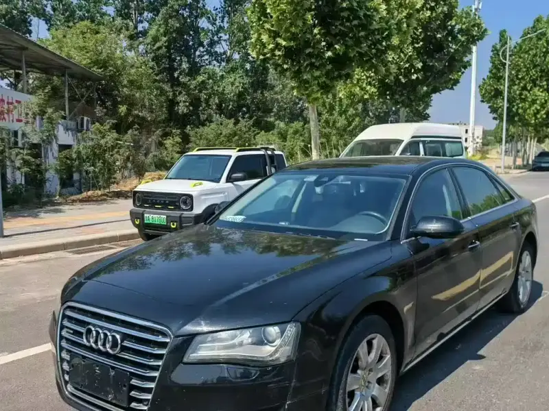 Audi A8, 2011
