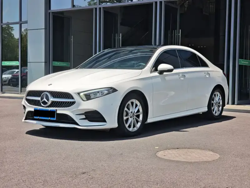 Mercedes-Benz A-Class, 2021 — фото 1