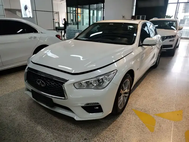 Infiniti Q50L, 2020