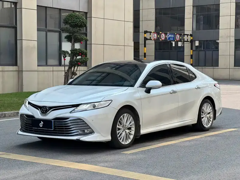 Toyota Camry, 2020