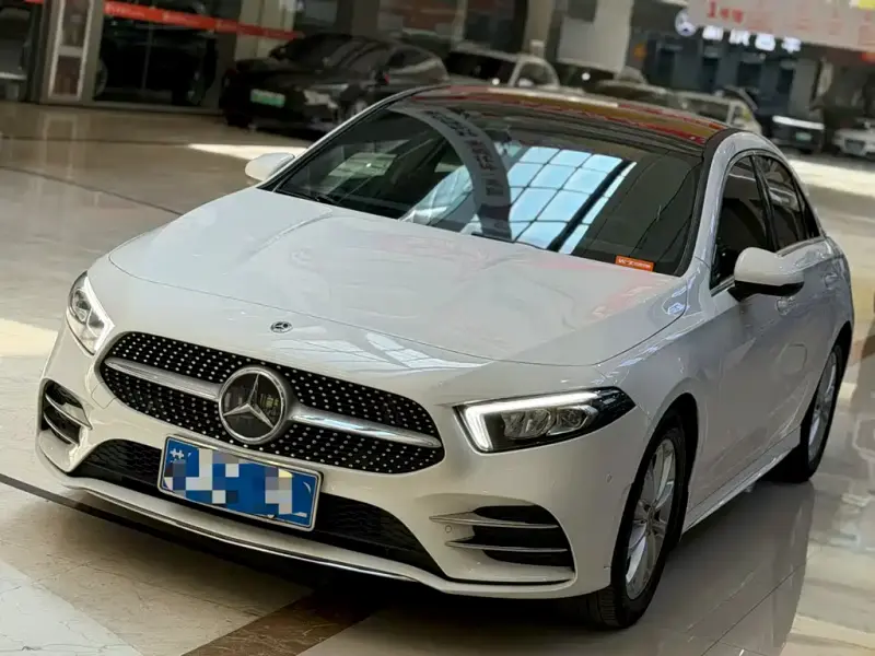 Mercedes-Benz A-Class, 2021 — фото 1
