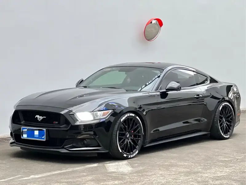 Ford Mustang, 2017 — фото 1