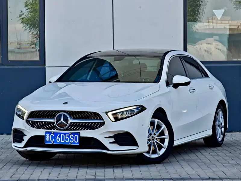 Mercedes-Benz A-Class, 2022 — фото 1