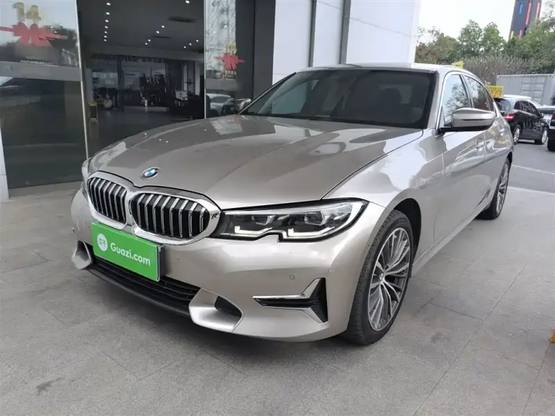 BMW 3 Series, 2019 — фото 1