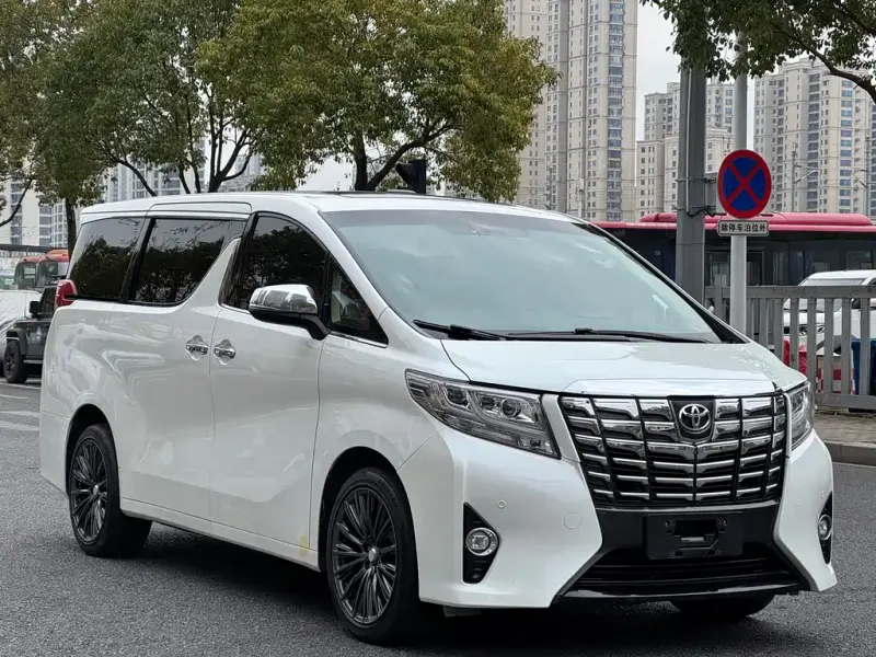 Toyota Alphard, 2017