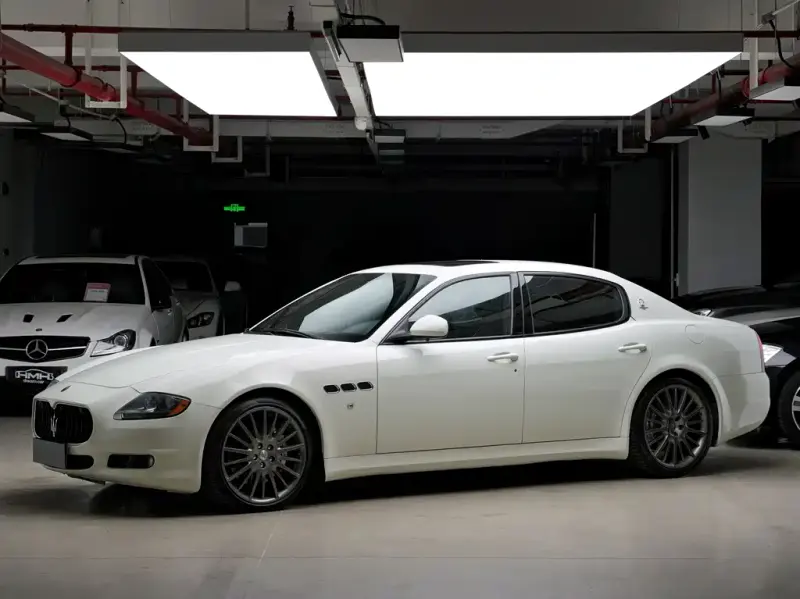 Maserati Quattroporte, 2012