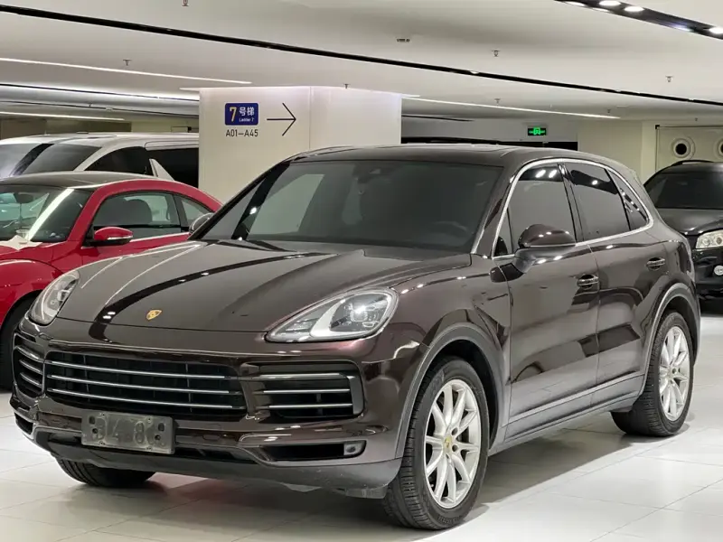 Porsche Cayenne, 2020