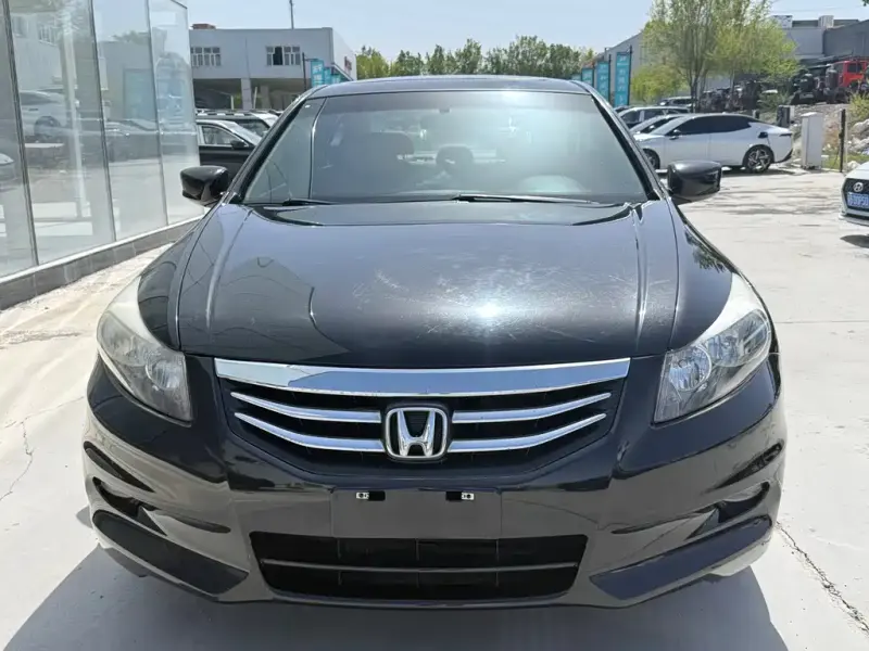 Honda Accord, 2011