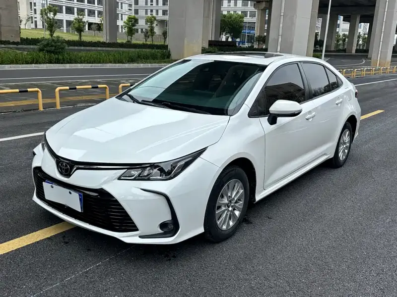 Toyota Corolla, 2019 — фото 1
