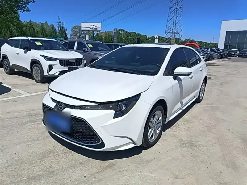Toyota Levin, 2022 — фото 1