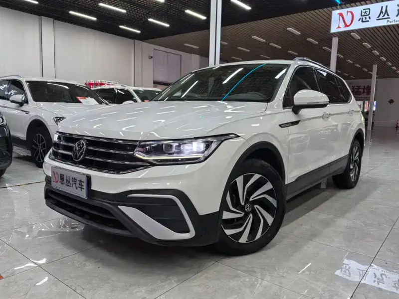 Volkswagen Tiguan L, 2022