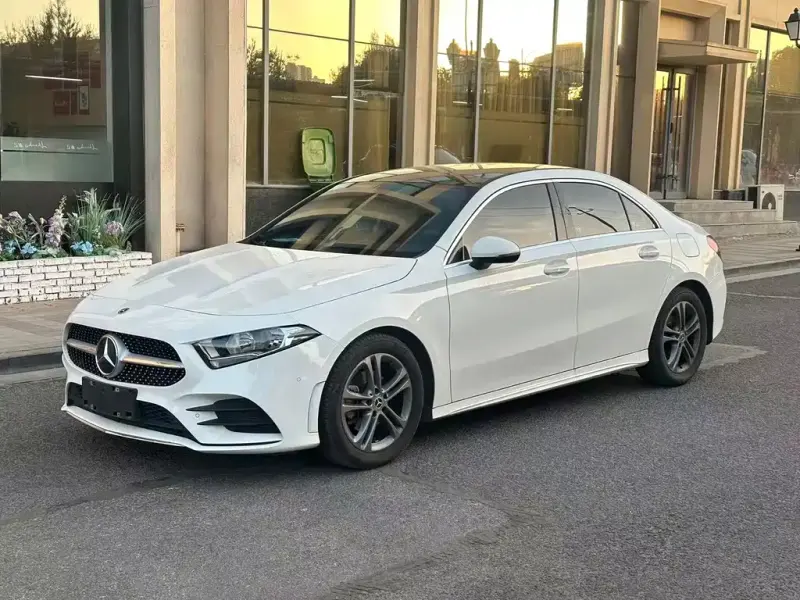 Mercedes-Benz A-Class, 2021 — фото 1