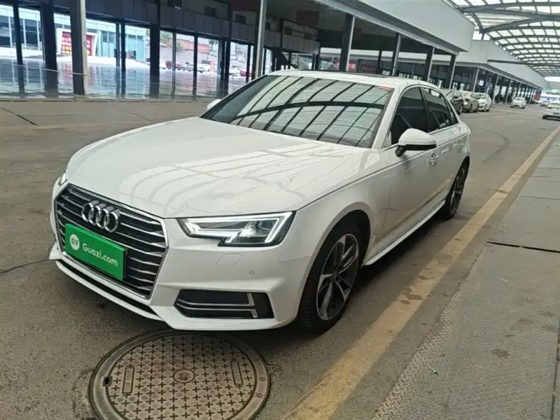 Audi A4L, 2019