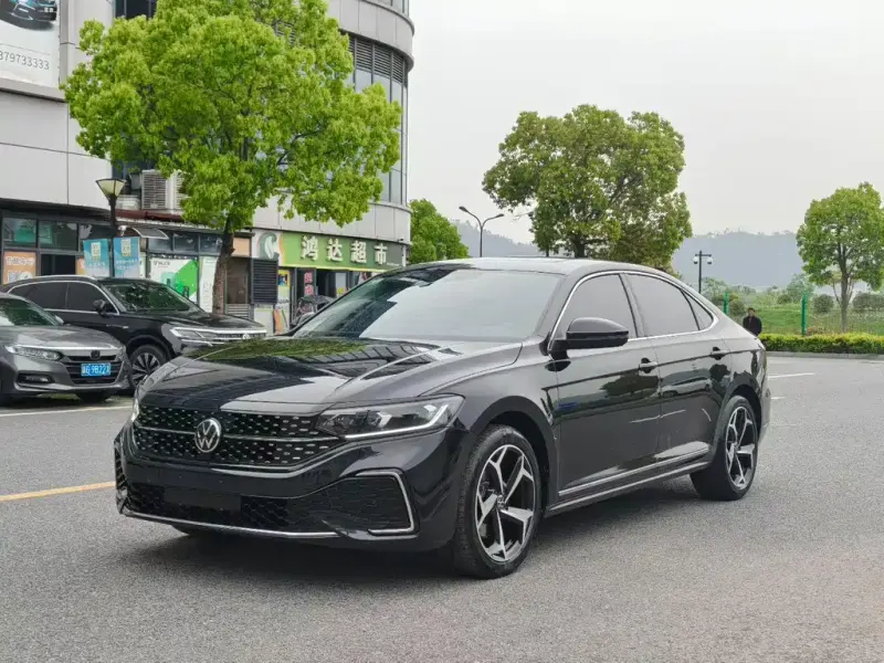 Volkswagen Passat, 2024