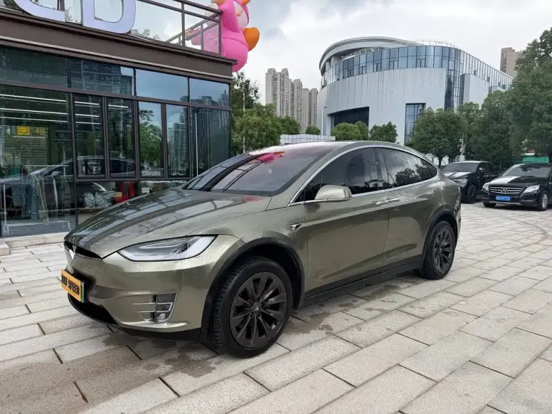 Tesla Model X, 2018