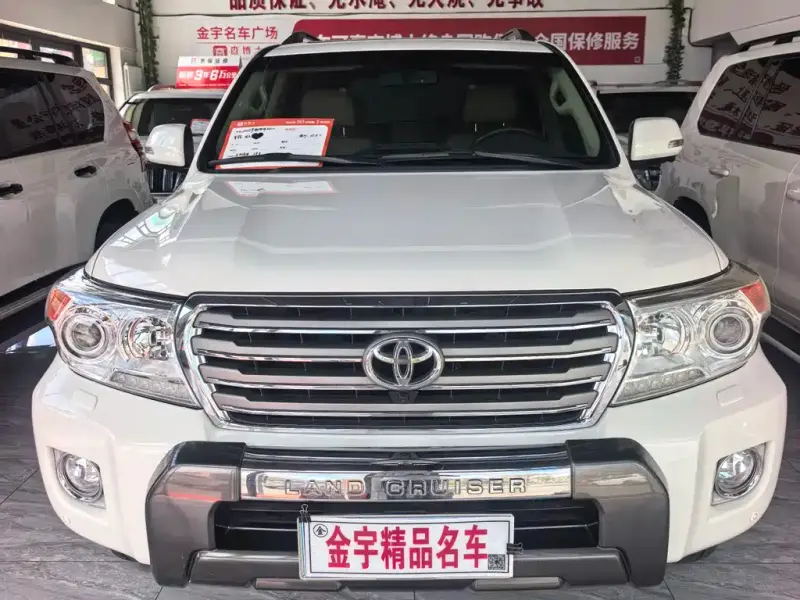 Toyota Land Cruiser, 2012