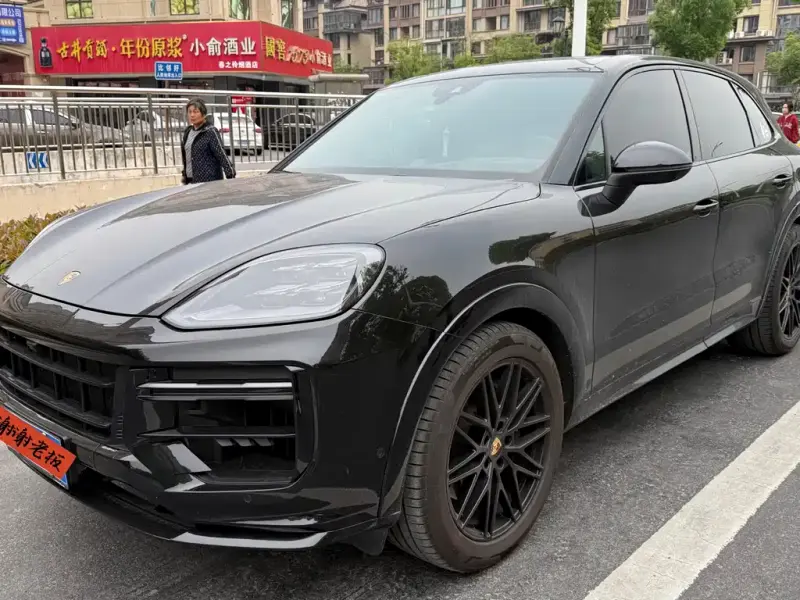 Porsche Cayenne, 2025
