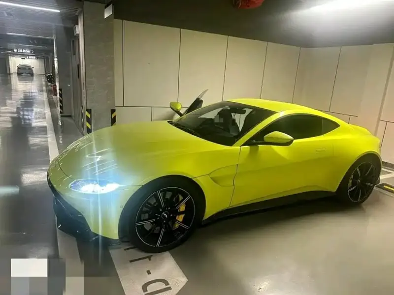 Aston Martin V8 Vantage, 2018