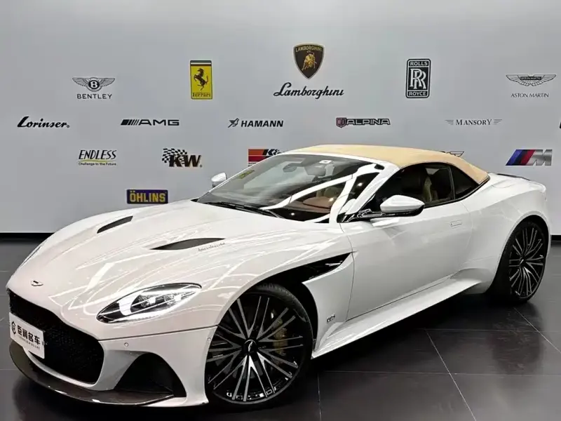Aston Martin DBS, 2020
