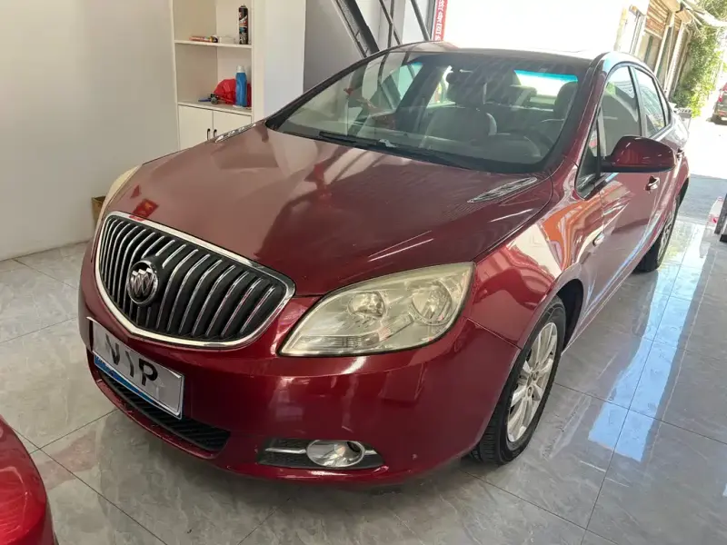 Buick Excelle, 2013